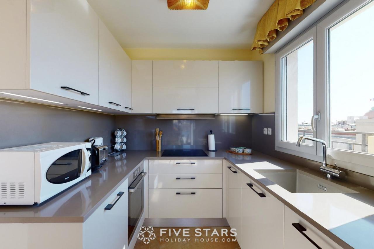 Luxury Beach Five Stars Holiday House Ницца Экстерьер фото